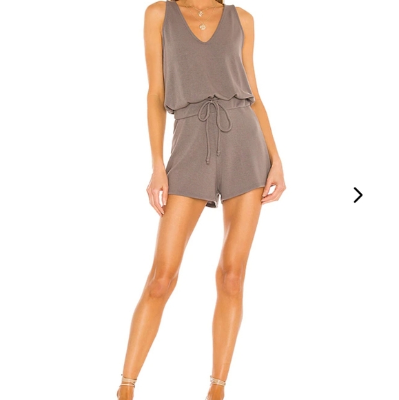 Lovers + Friends Pants - Lovers + Friends Easy Breezy Romper Size M